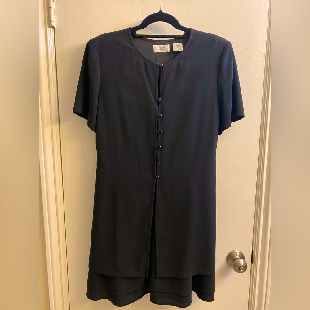 Timeless Liz Claiborne little black dress  front